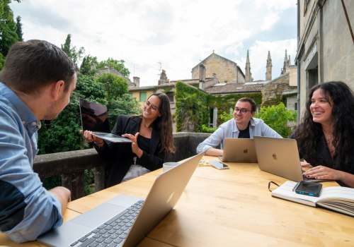 How to Effectively Resolve Conflicts and Make Group Decisions for a Smooth Group Travel Experience